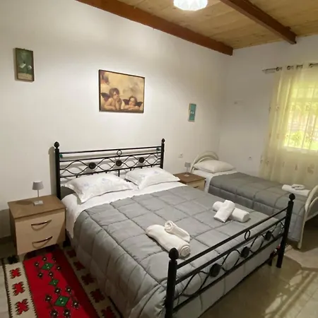 Πανσιόν Kroni 3*