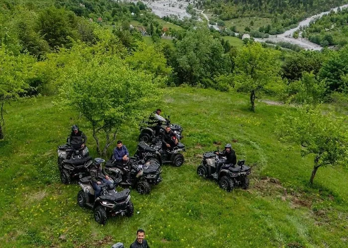 Kroni 招待所 泰斯